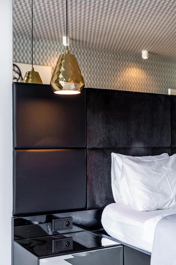 Super-Apartamenty Presidential Suite Poznań Exteriör bild